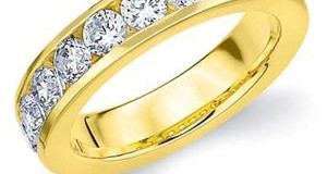 14k Yellow Gold Channel Set Diamond Wedding Anniversary Band (.50 cttw, H-I Color, SI1-SI2 Clarity) RING SIZE 7.5