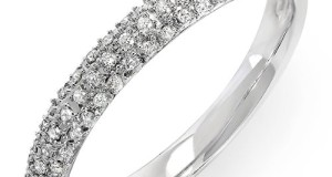 0.25 Carat (ctw) Round White Diamond Ladies Pave Anniversary Wedding Band Stackable Ring 1/4 CT