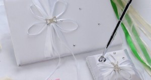 Remedios Boutique 2-Piece Bridal Accessory Set of White Ribbon and Rhienstone Satin Guest Book and Pen with Pen Holder
